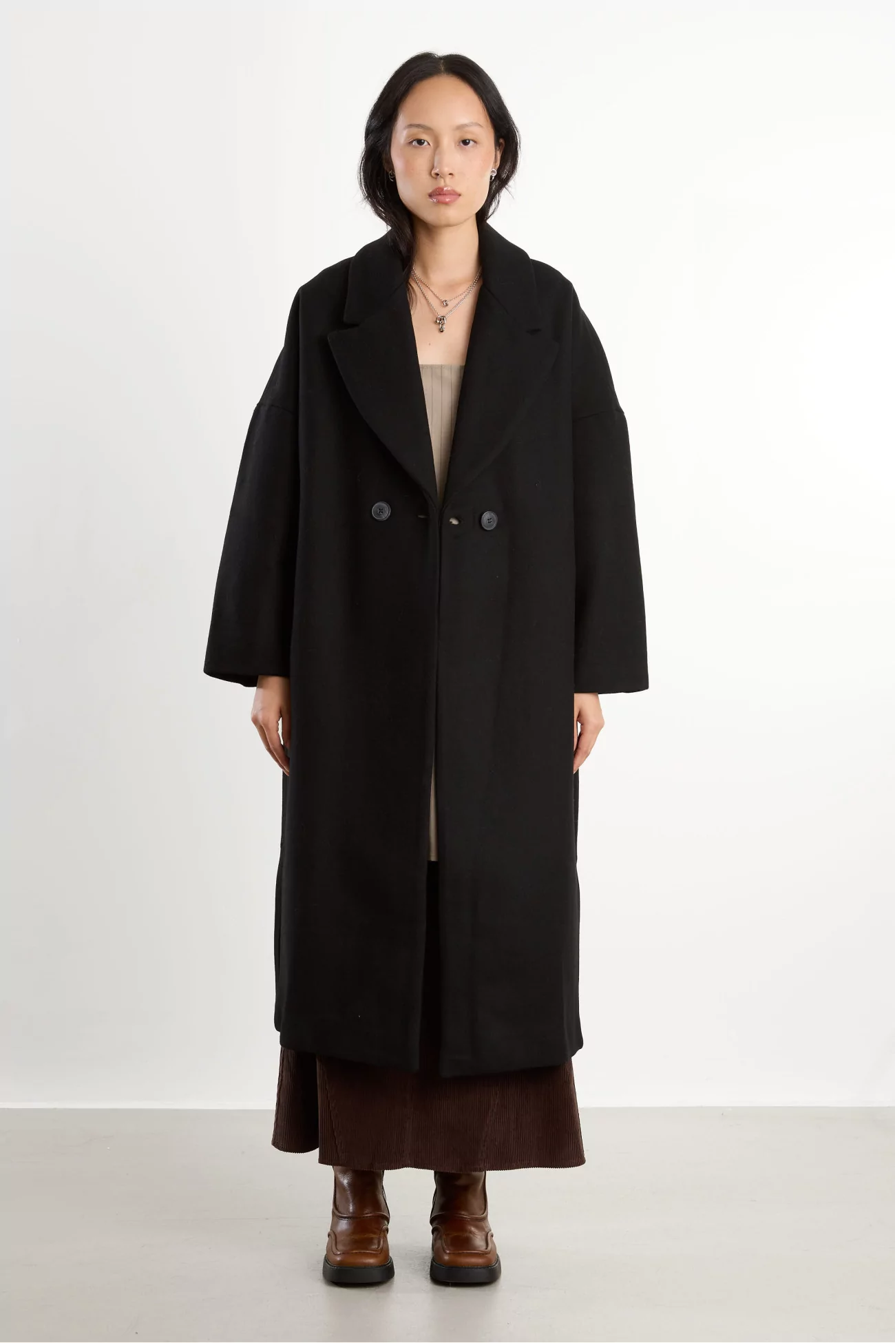 Oversized Wool Cedar Coat – Black | Centre Commercial