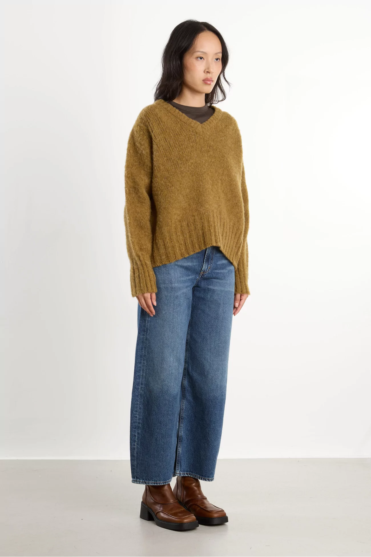 Shetland Wool V-Neck Queen Of The Night Sweater – Herbal Crush | Centre Commercial