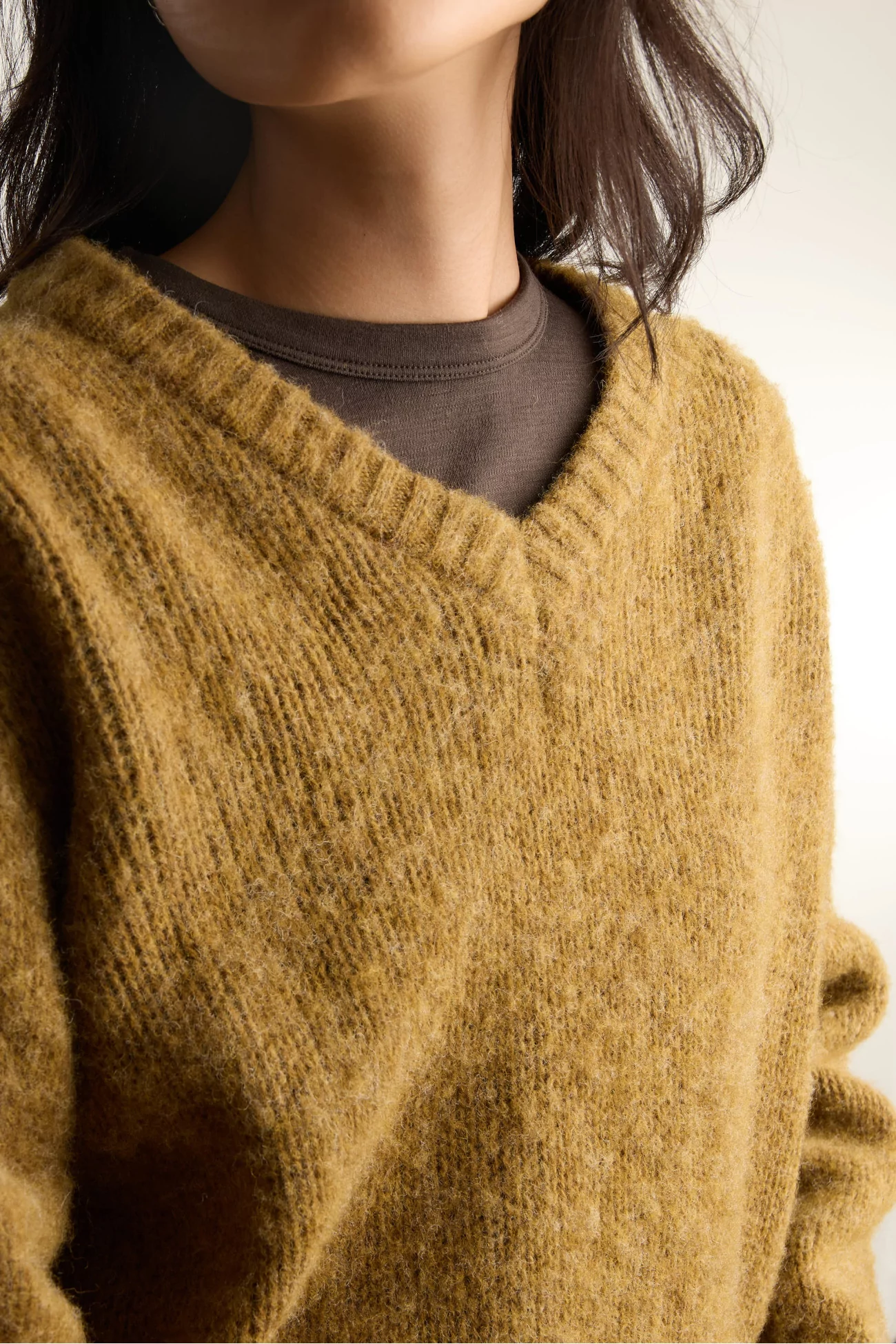 Shetland Wool V-Neck Queen Of The Night Sweater – Herbal Crush | Centre Commercial