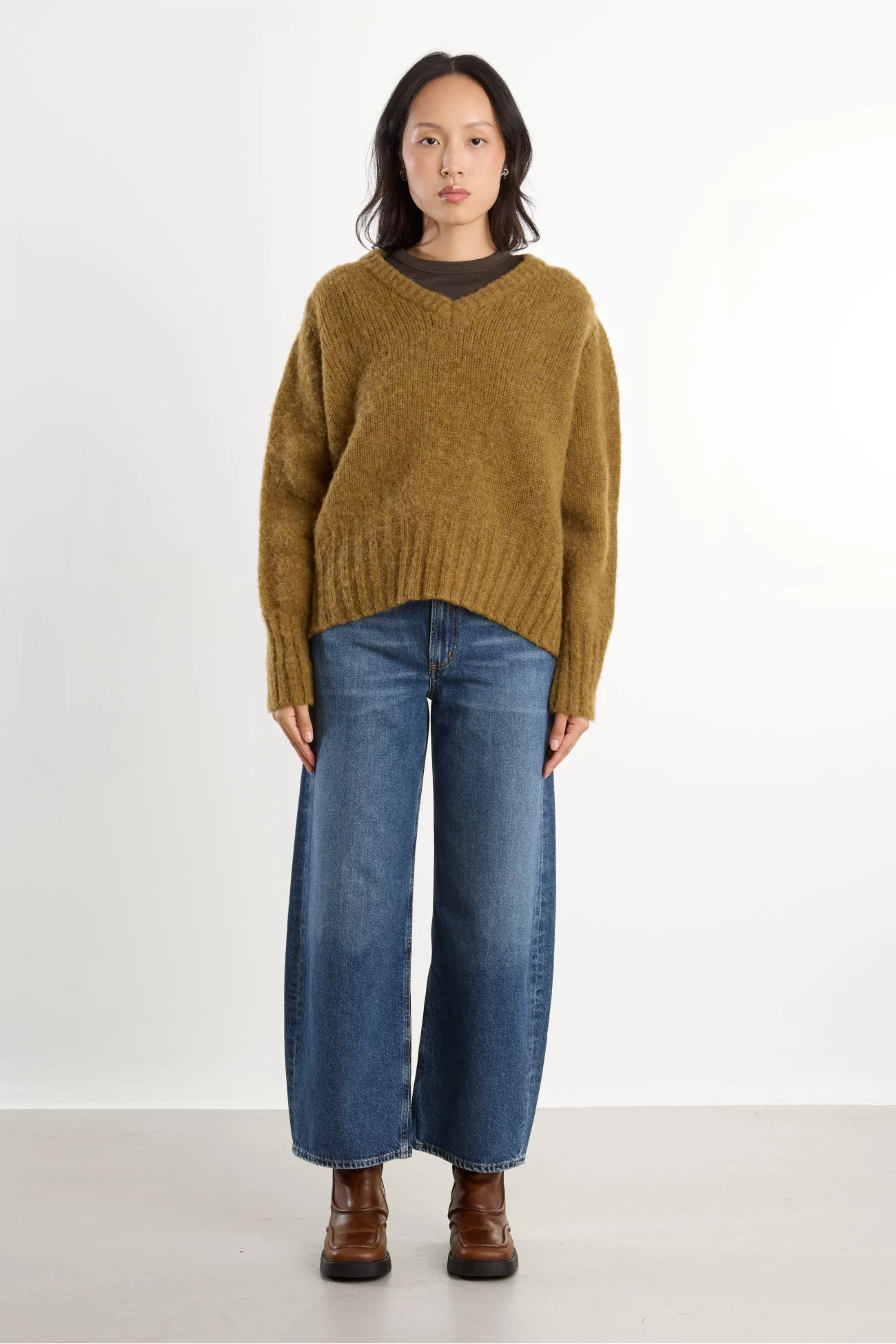 Shetland Wool V-Neck Queen Of The Night Sweater – Herbal Crush | Centre Commercial