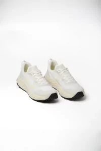 VEJA Harpie Trail Aeroshell – White Cashew | Centre Commercial