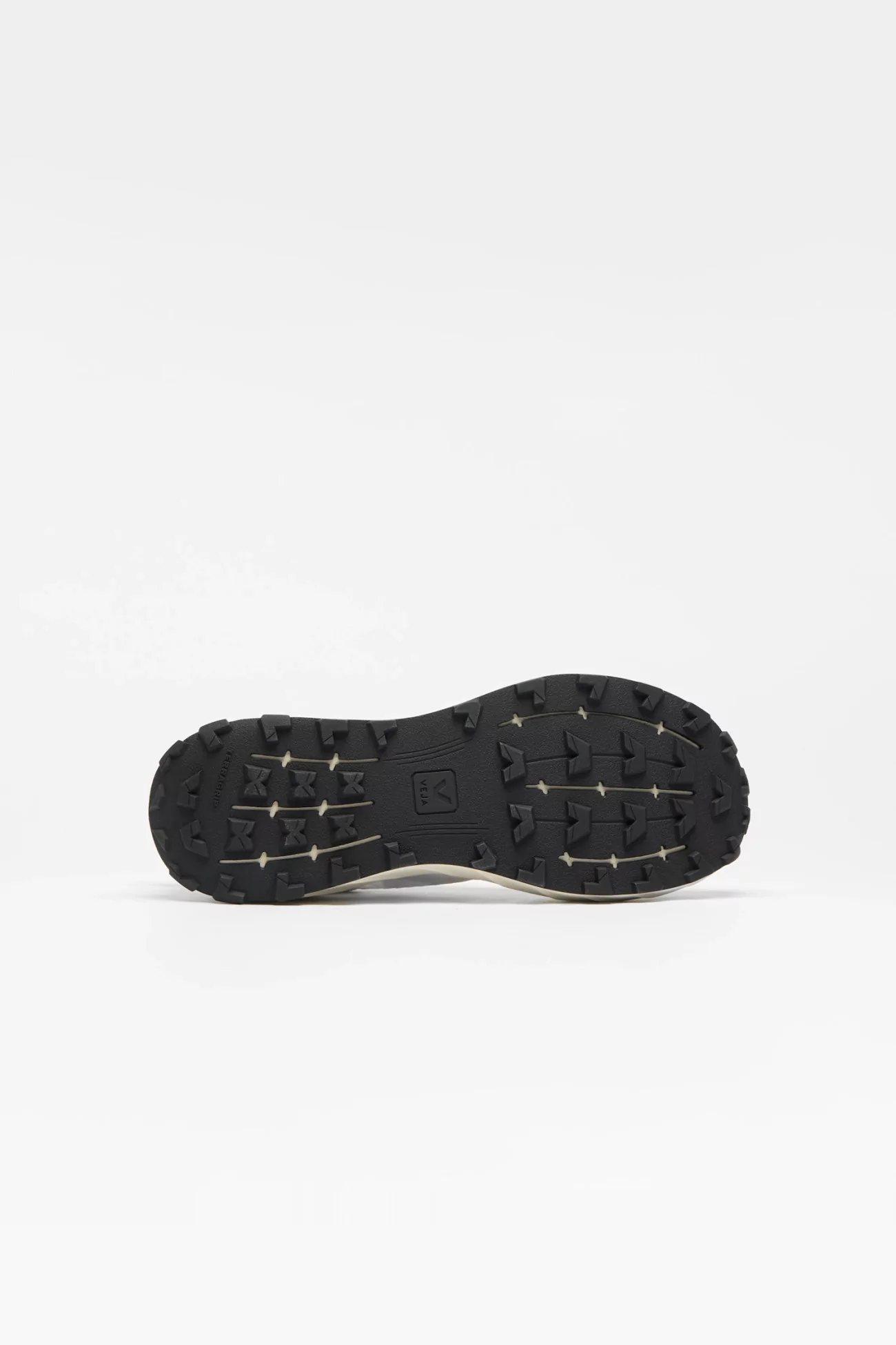 VEJA Harpie Trail Aeroshell – White Cashew | Centre Commercial