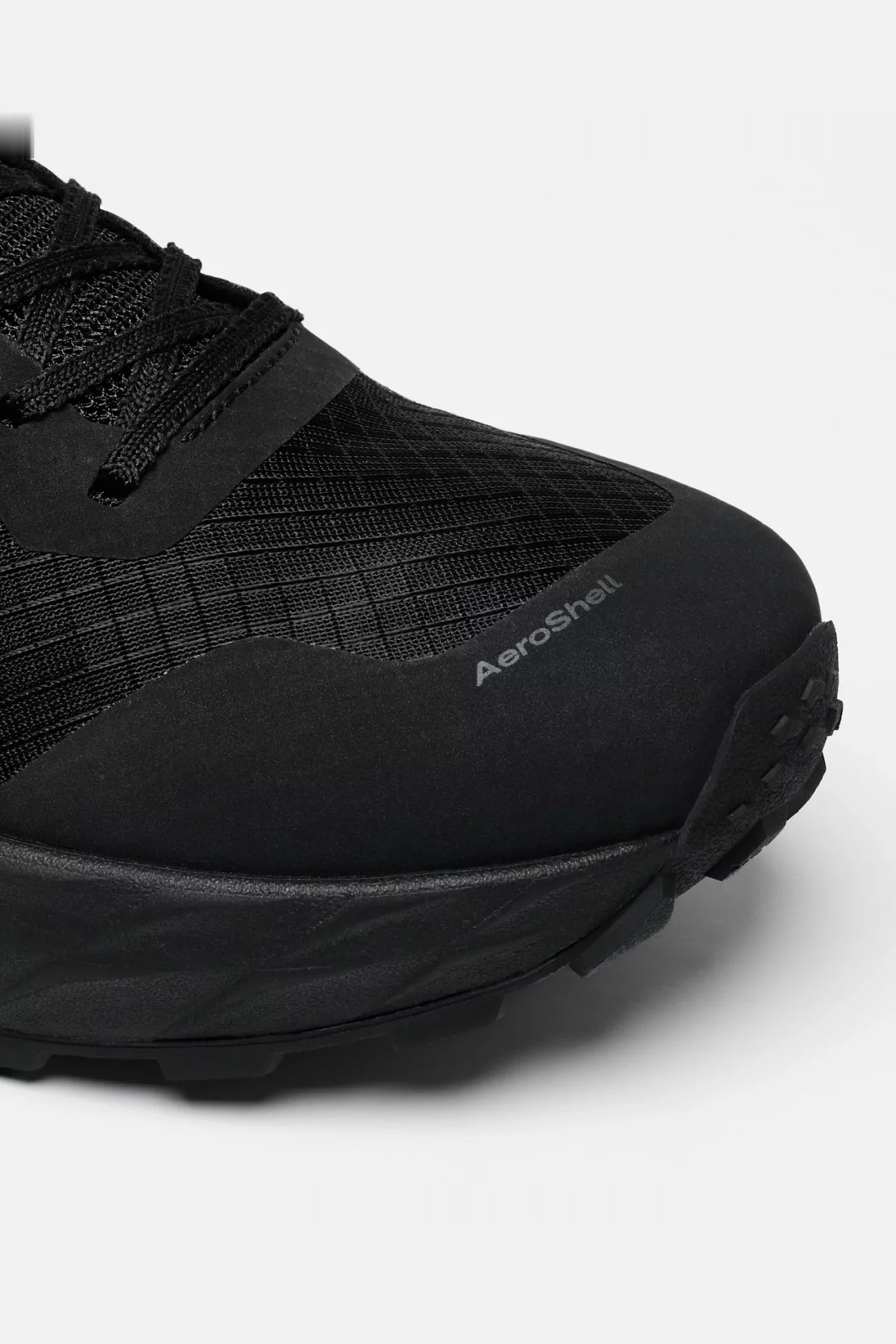 VEJA Harpie Trail Aeroshell – Full Black | Centre Commercial