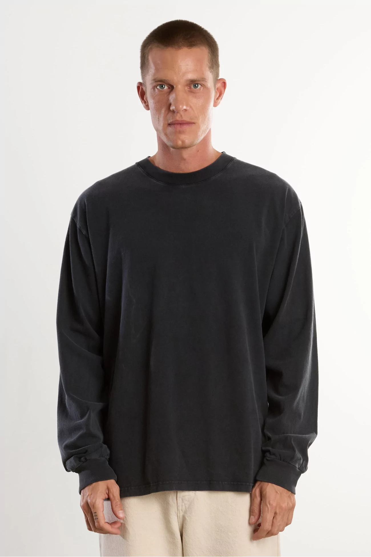 T-shirt Manches Longues Homme Coton Bio Regular - Washed Black | Centre Commercial