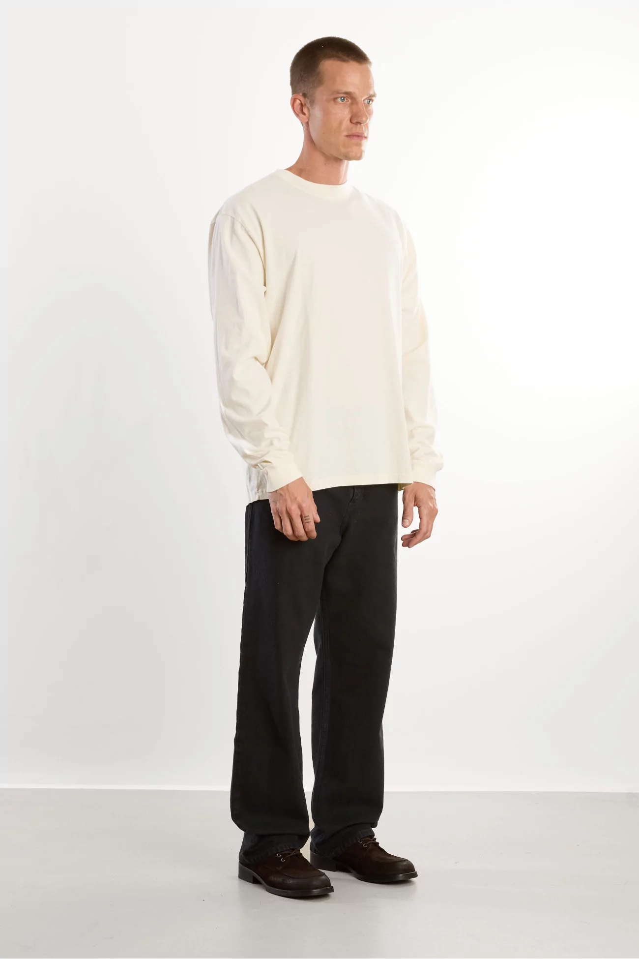 Men's Organic Cotton Long Sleeve T-shirt Regular Fit - Cannoli Cream | Centre Commercial