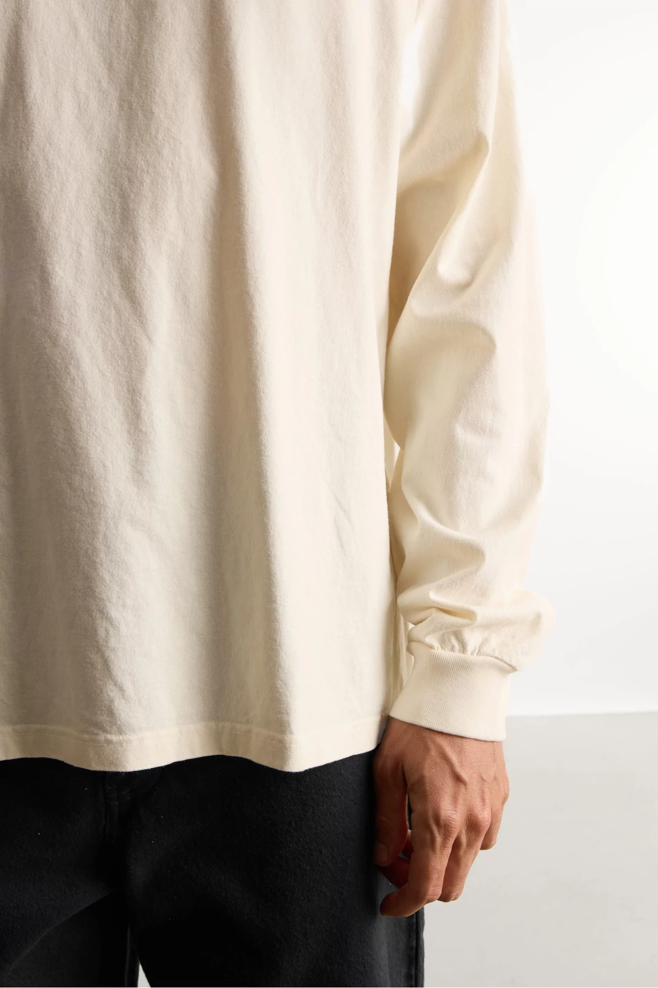 Men's Organic Cotton Long Sleeve T-shirt Regular Fit - Cannoli Cream | Centre Commercial