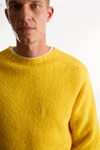 Men's Shetland Wool Crew Neck Sweater - Gorseflower | Centre Commercial