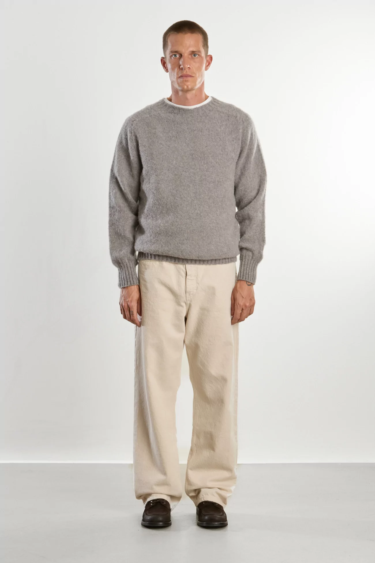 Men's Shetland Wool Crew Neck Sweater - Chrome | Centre Commercial