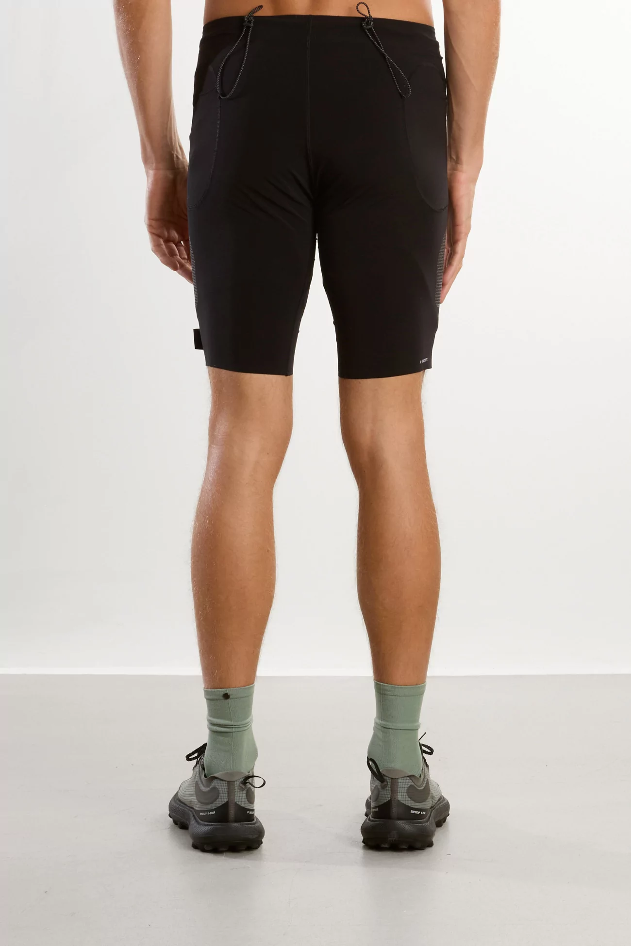 Satisfy TechSilk Evo 9" Half Running Tights Men – Black | Centre Commercial