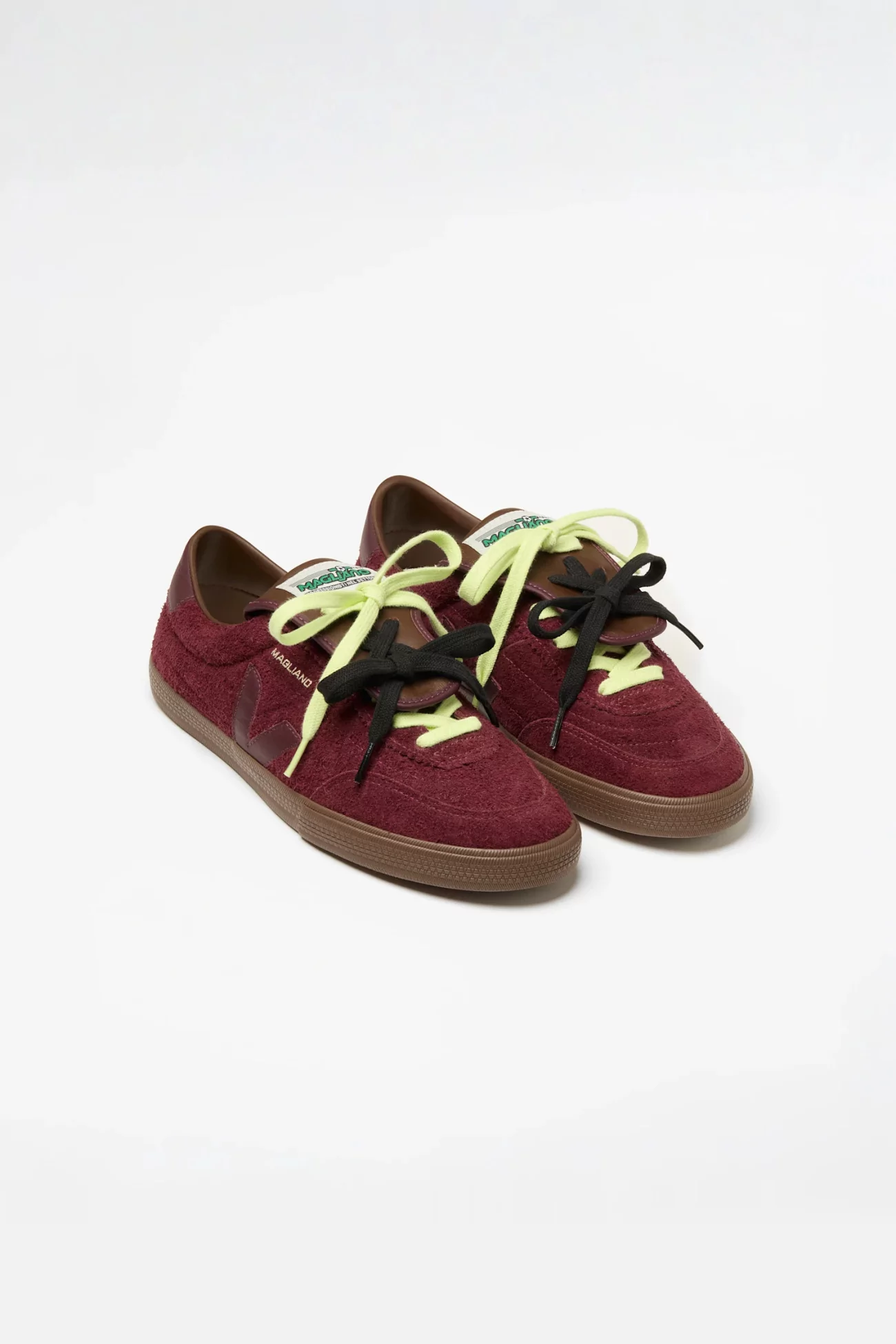 Panenka Suede Veja x Magliano Sneakers – Amarante | Centre Commercial