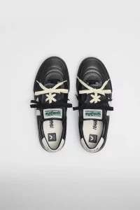 Baskets Panenka Leather Veja x Magliano – Titanium | Centre Commercial