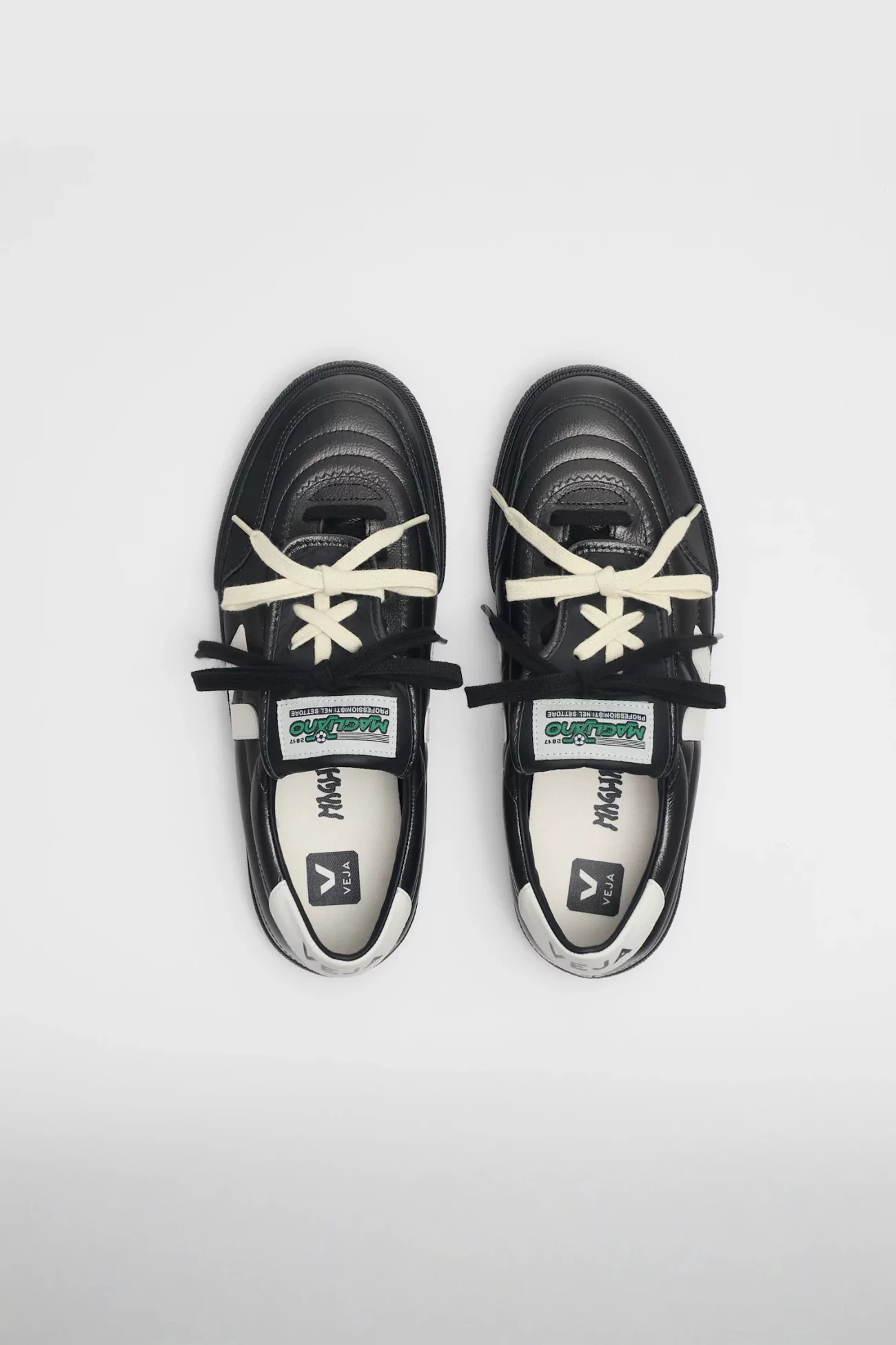 Panenka Leather Veja x Magliano Sneakers – Titanium | Centre Commercial