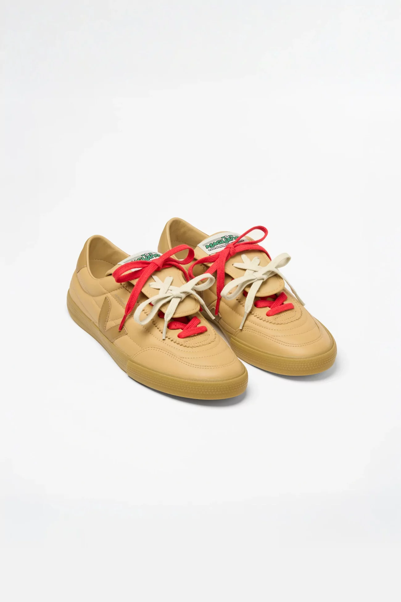Baskets Panenka Leather Veja x Magliano – Taffy | Centre Commercial