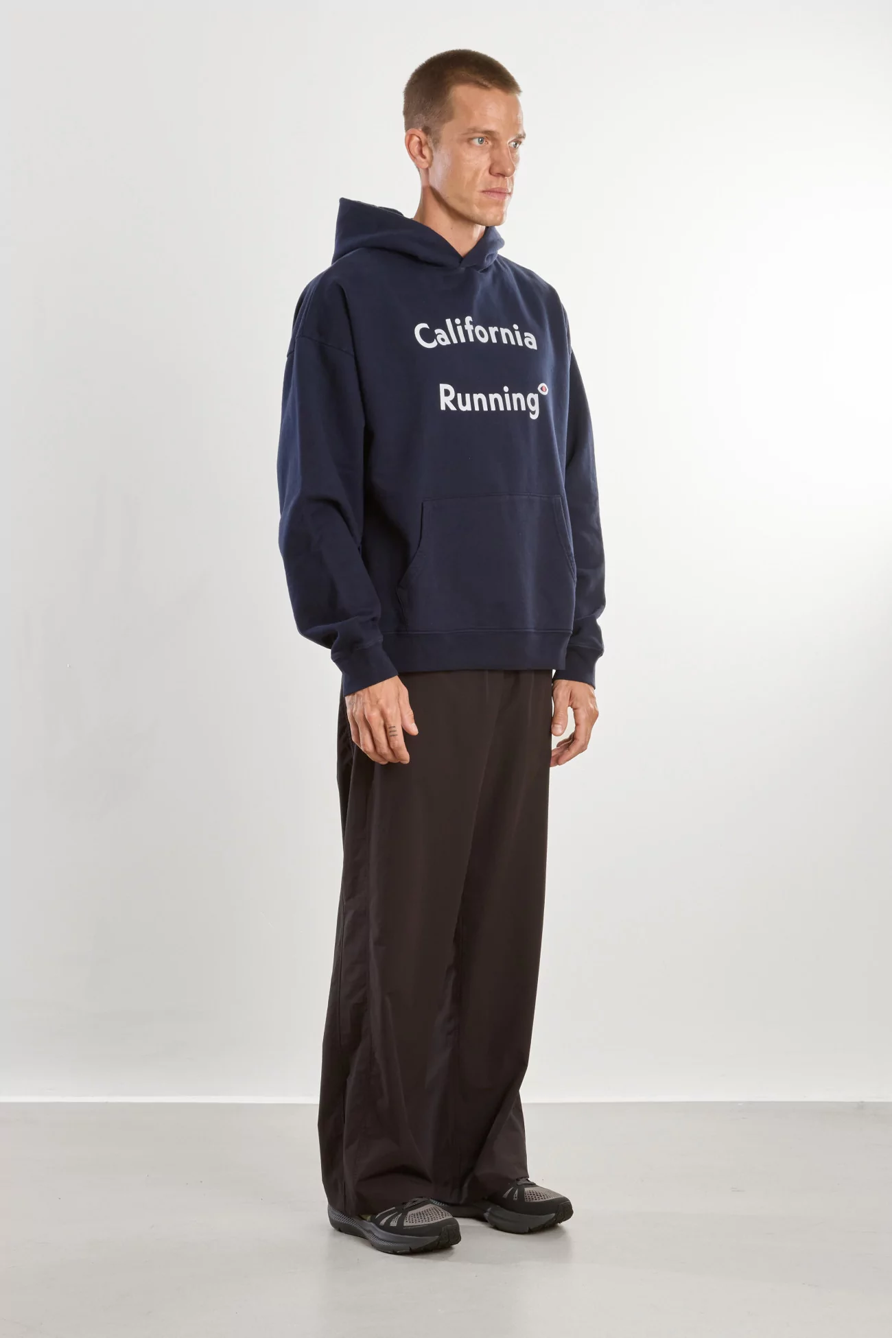 Sweat à Capuche Coton District Vision California – Navy | Centre Commercial