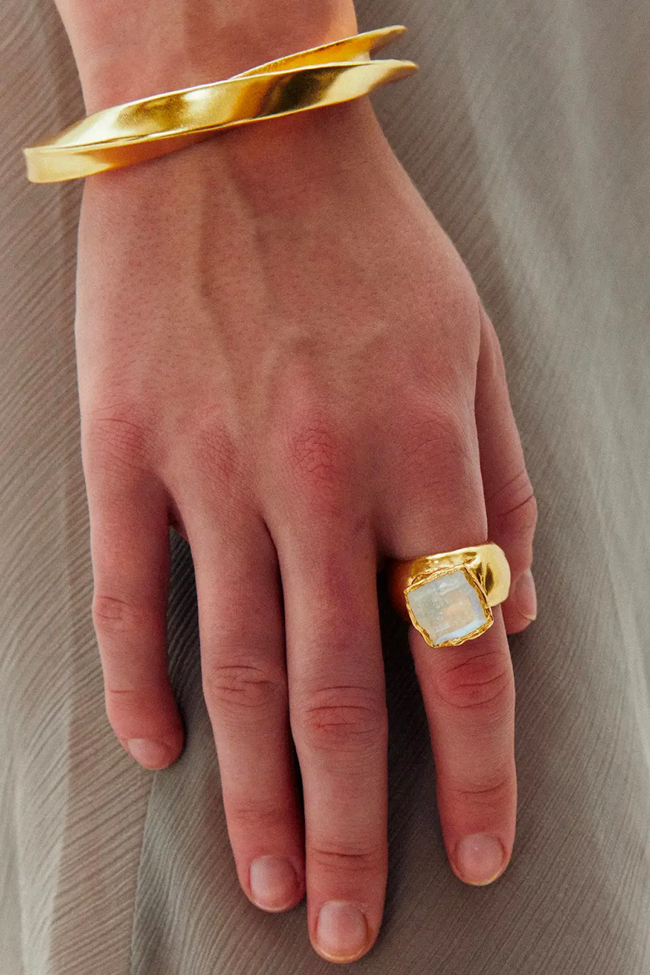 Silva Ring Simuero Moonstone – Gold | Centre Commercial