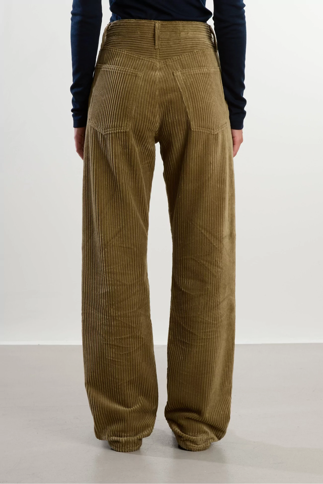 Pantalon Velours Côtelé Vintage Loose – French Khaki | Centre Commercial