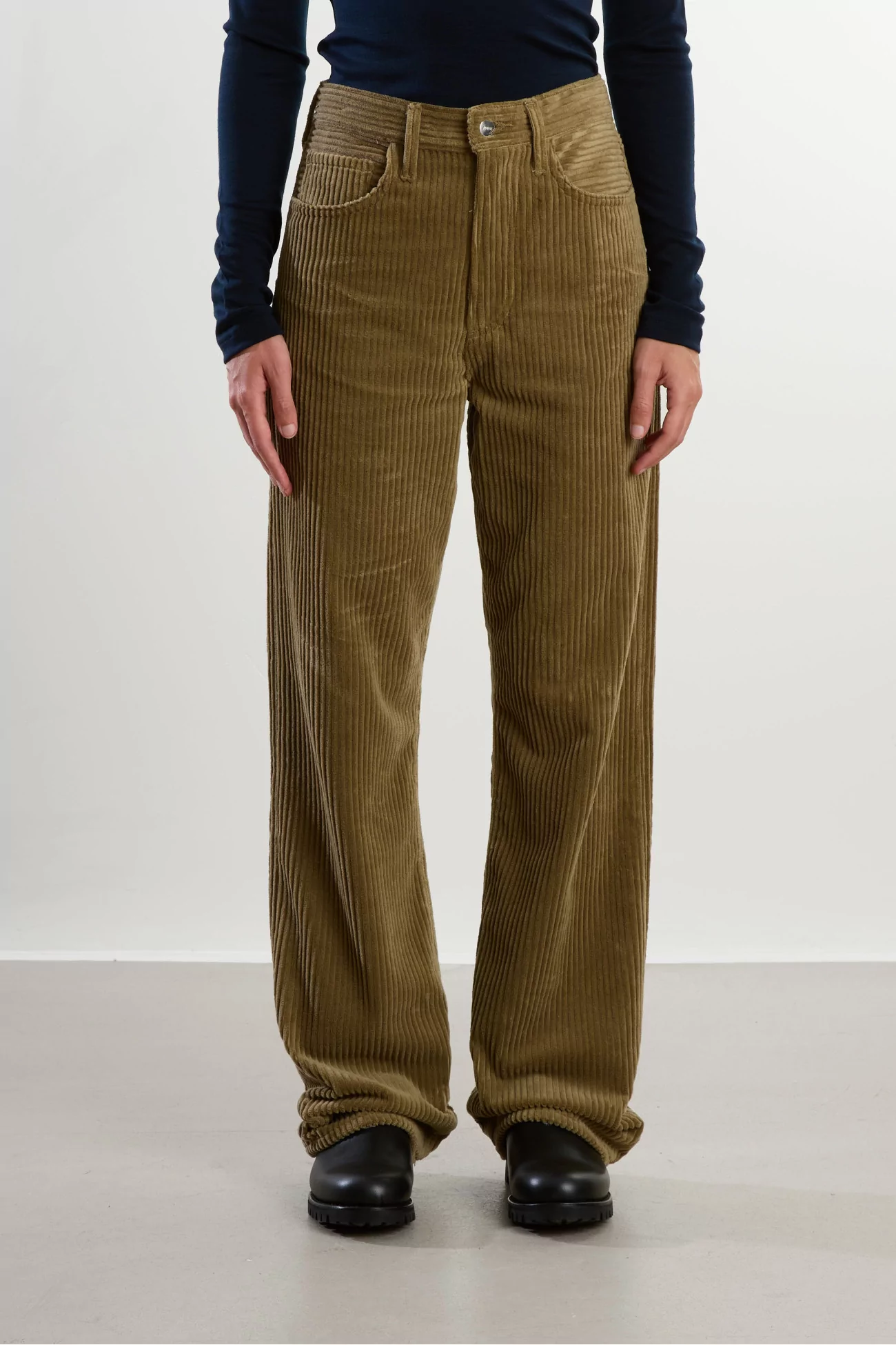 Pantalon Velours Côtelé Vintage Loose – French Khaki | Centre Commercial