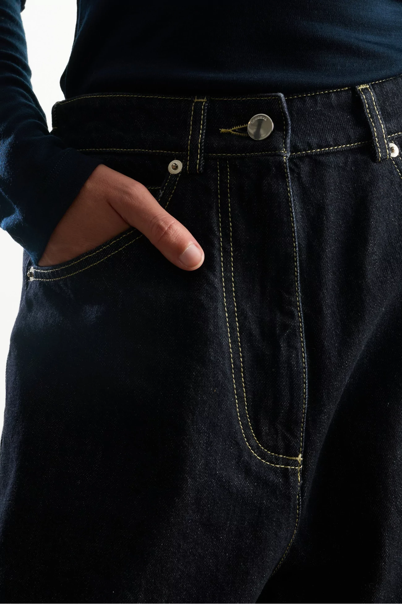 Cotton Baggy Curved Baggy Jeans – Black | Centre Commercial