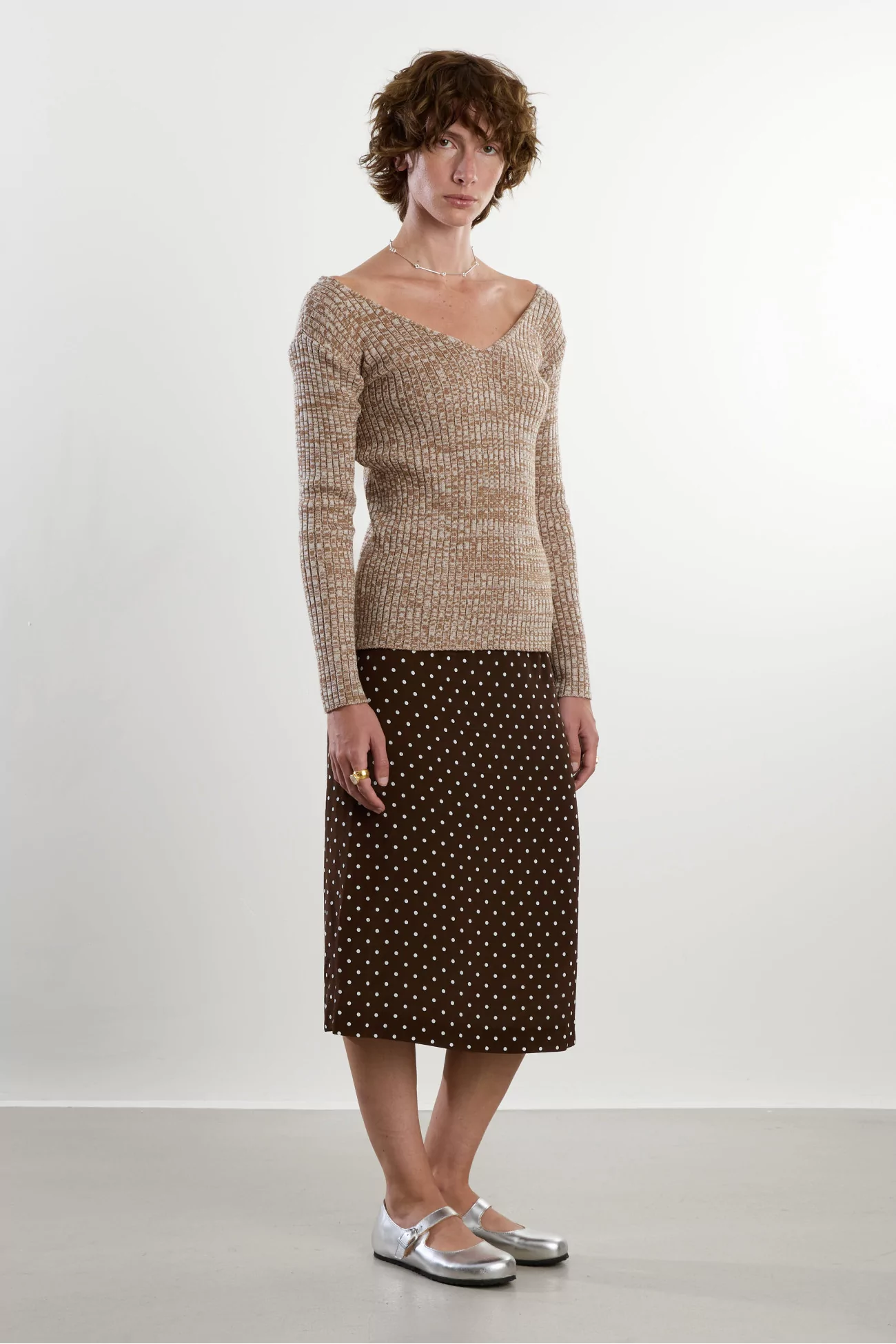 Wool V-Neck Melange Knit Sweater – Camel | Centre Commercial