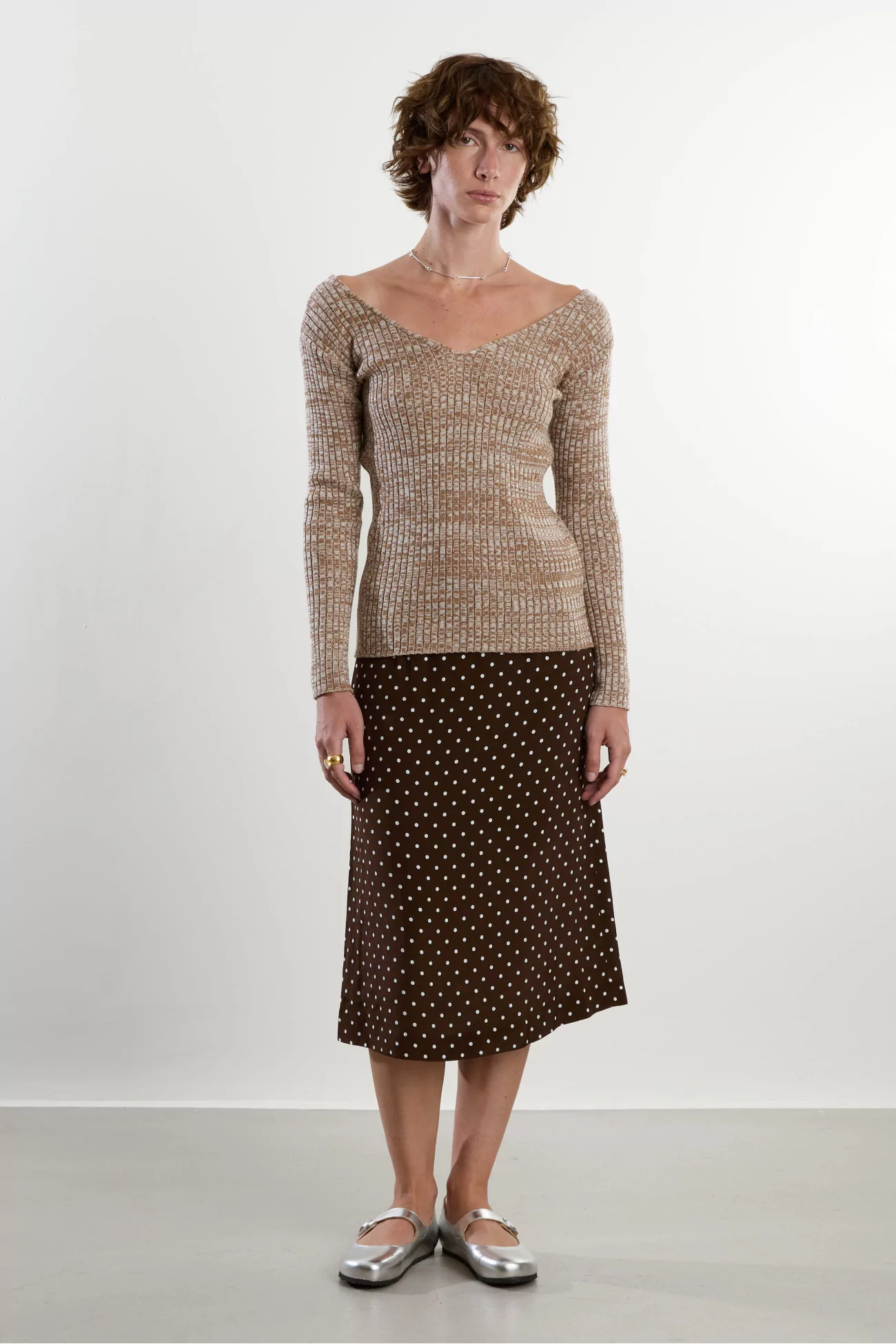 Wool V-Neck Melange Knit Sweater – Camel | Centre Commercial