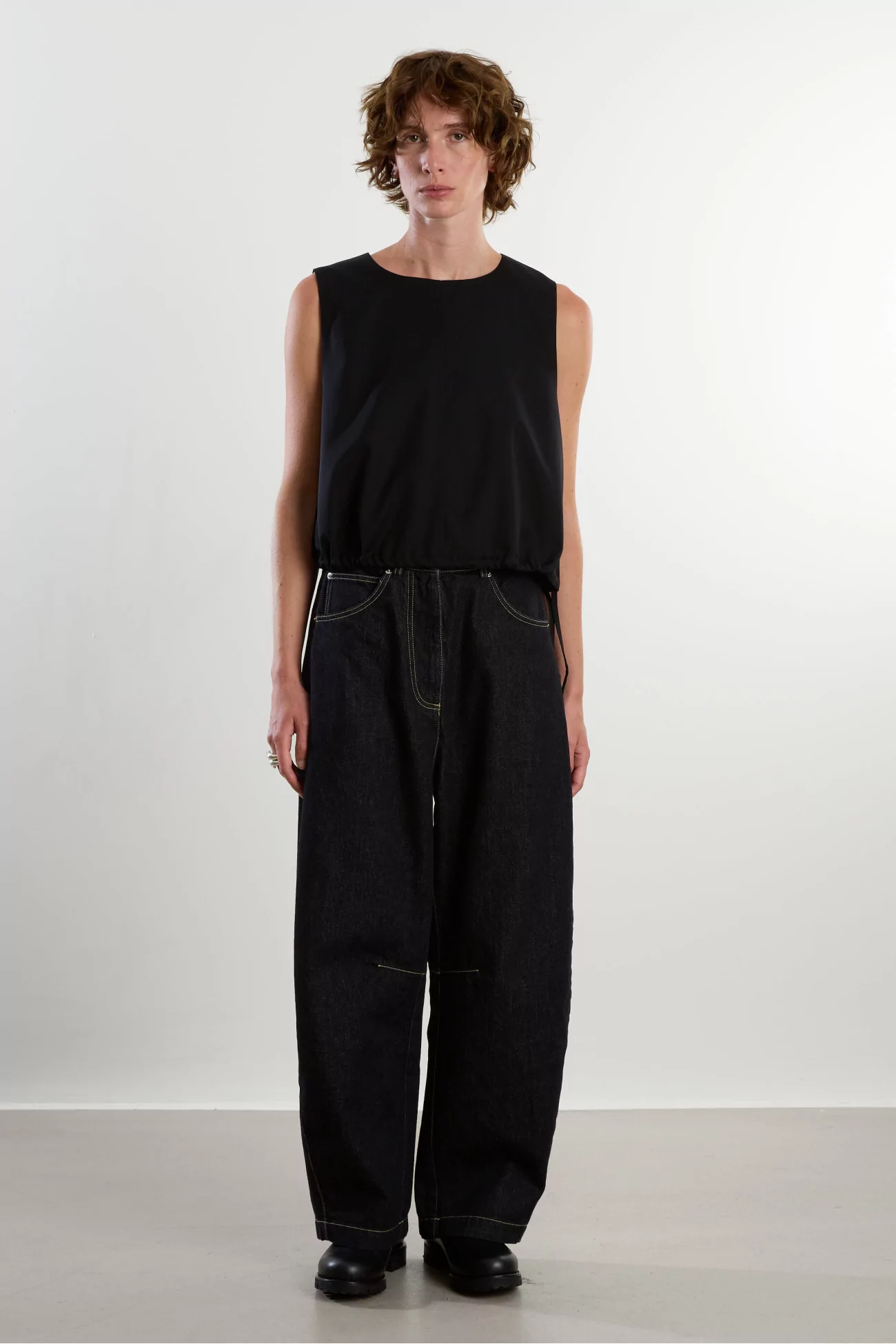 Wool Gabardine Side Tie Vest – Black | Centre Commercial