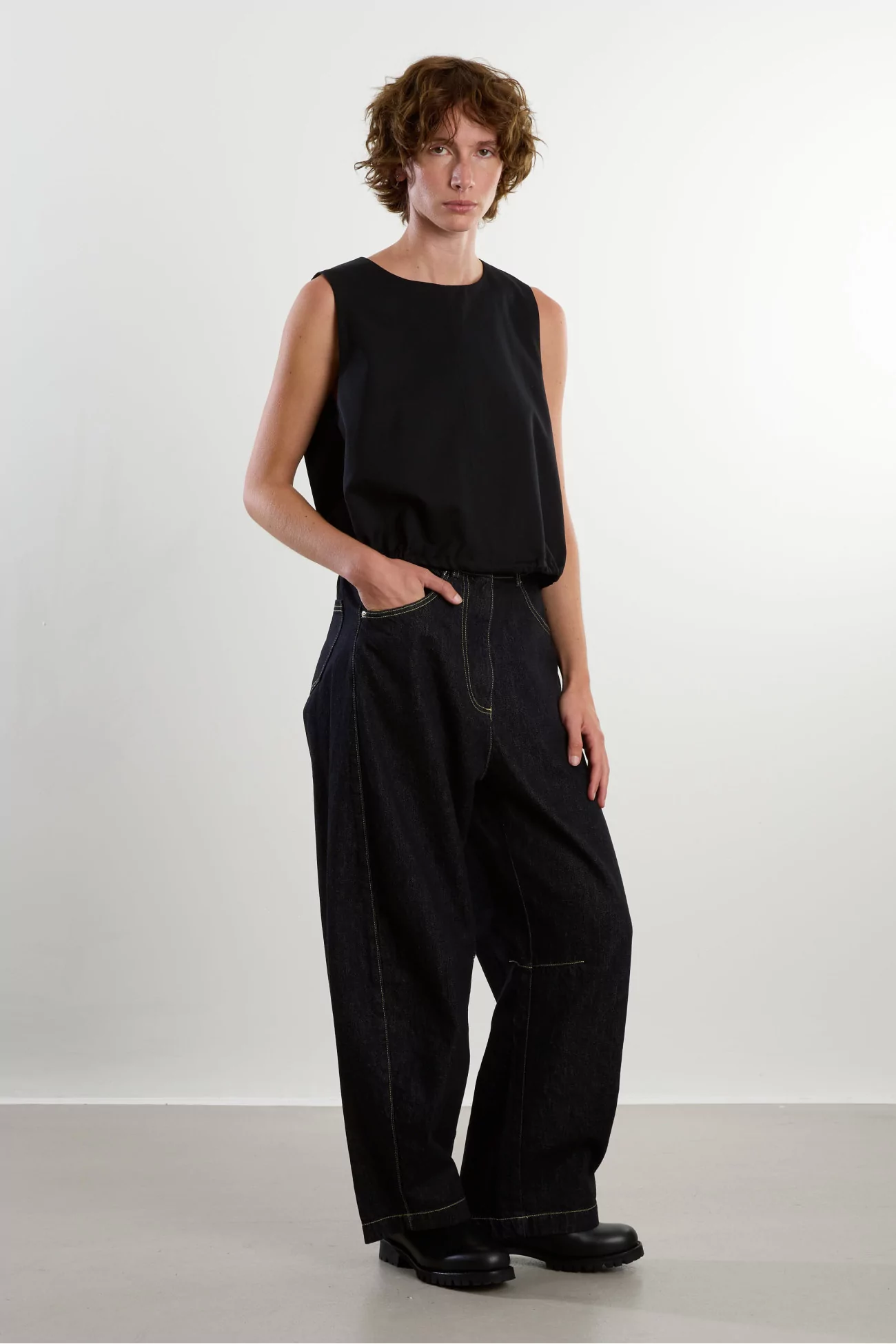 Wool Gabardine Side Tie Vest – Black | Centre Commercial