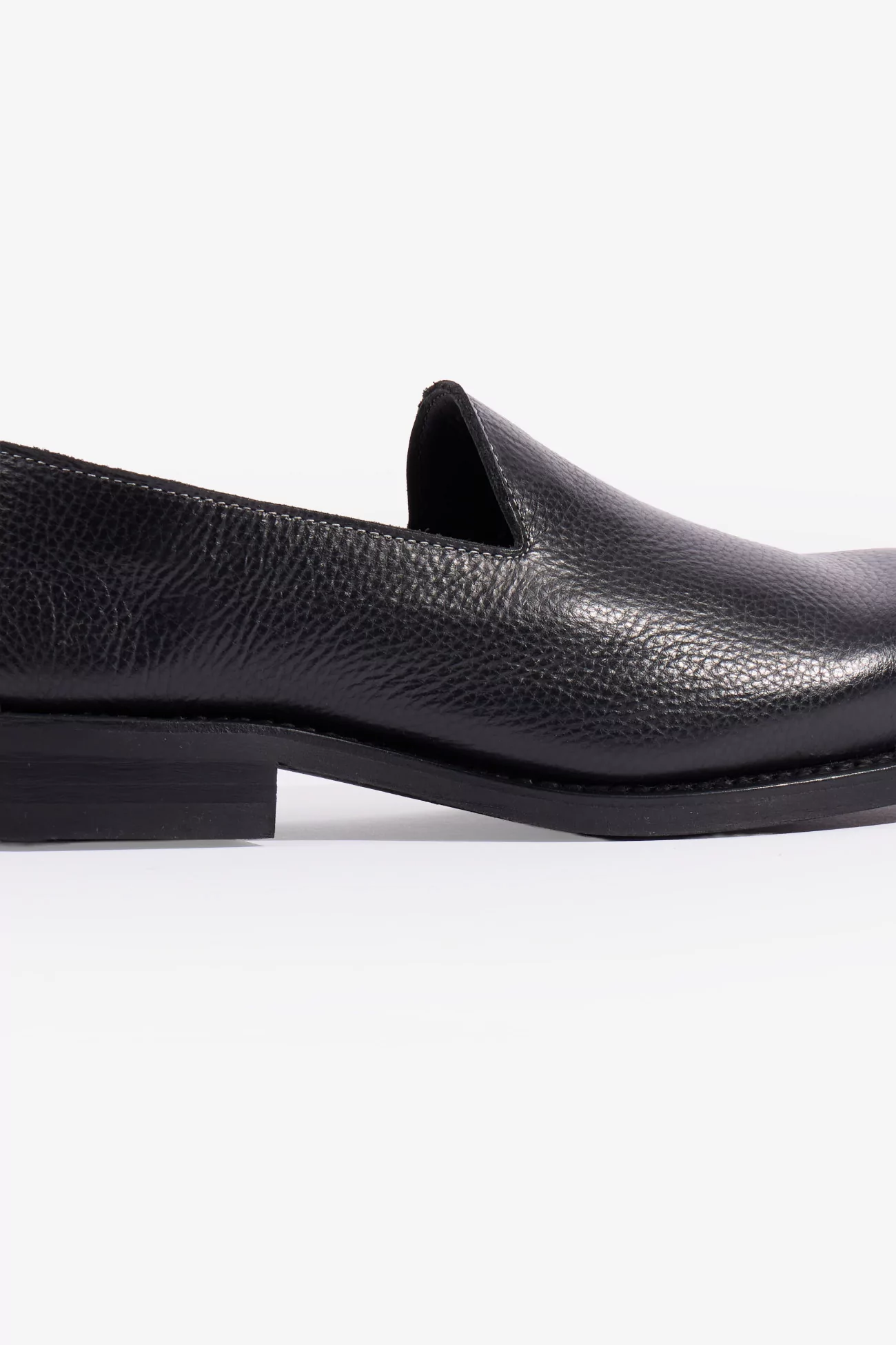Perlman Grained Leather Shoe An Irrational Element – Black | Centre Commercial
