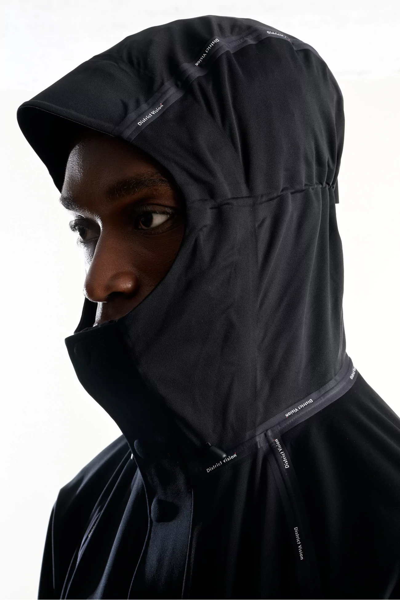 District Vision Performance Lab Waterproof Jacket – Black | Centre Commercial