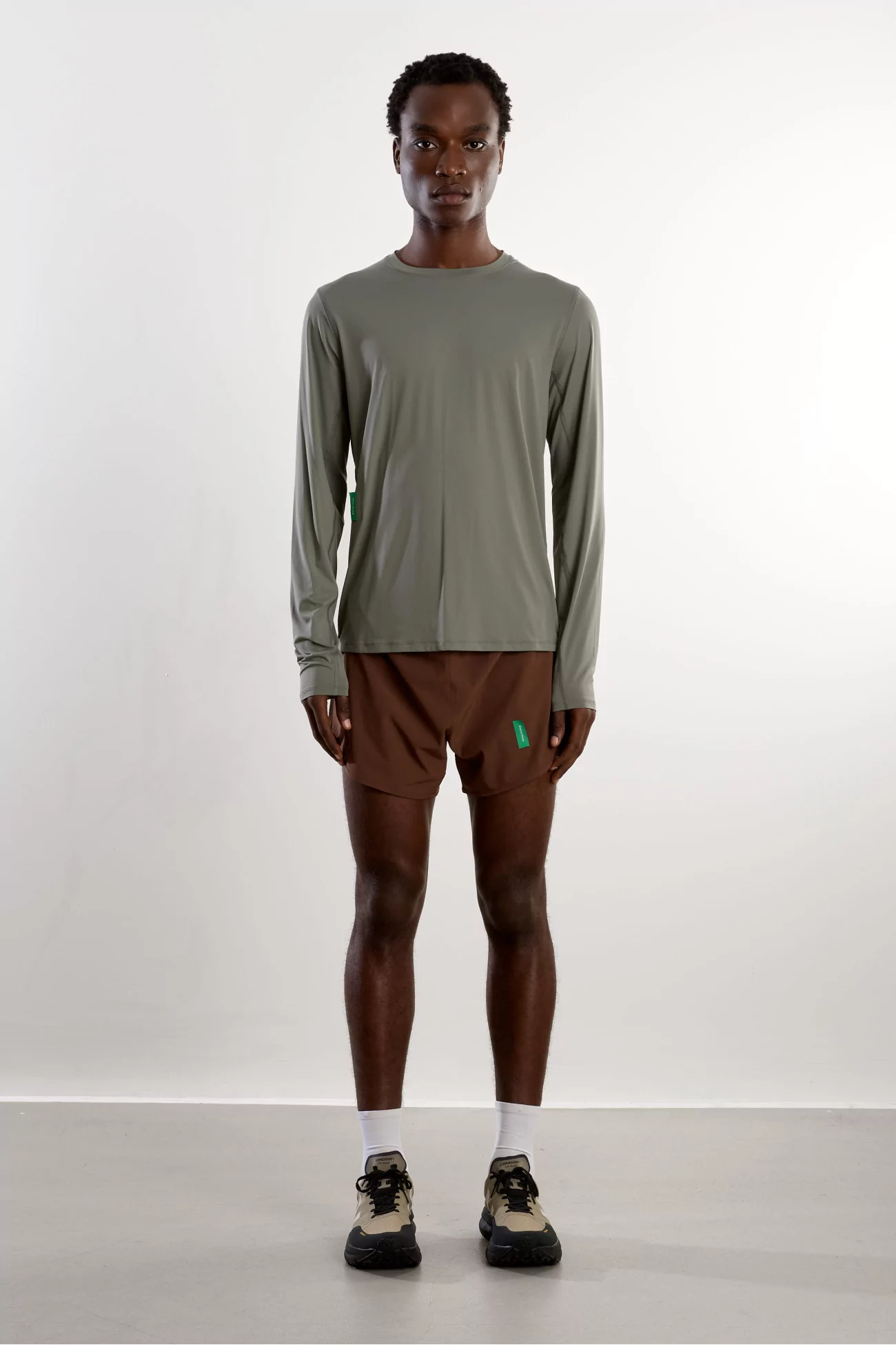 District Vision Ultralight Short Sleeve Aloe Tee – Oyster | Centre Commercial