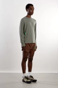 District Vision Ultralight Short Sleeve Aloe Tee – Oyster | Centre Commercial