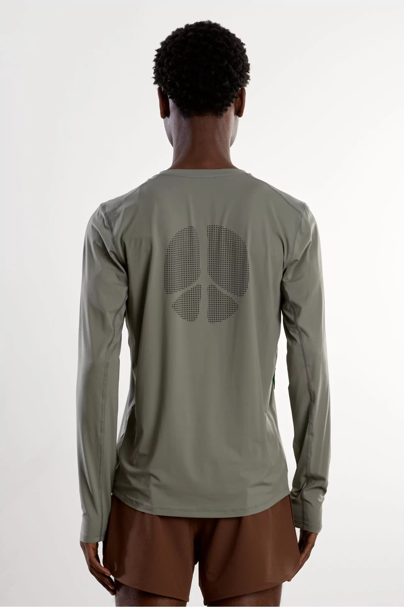 District Vision Ultralight Short Sleeve Aloe Tee – Oyster | Centre Commercial