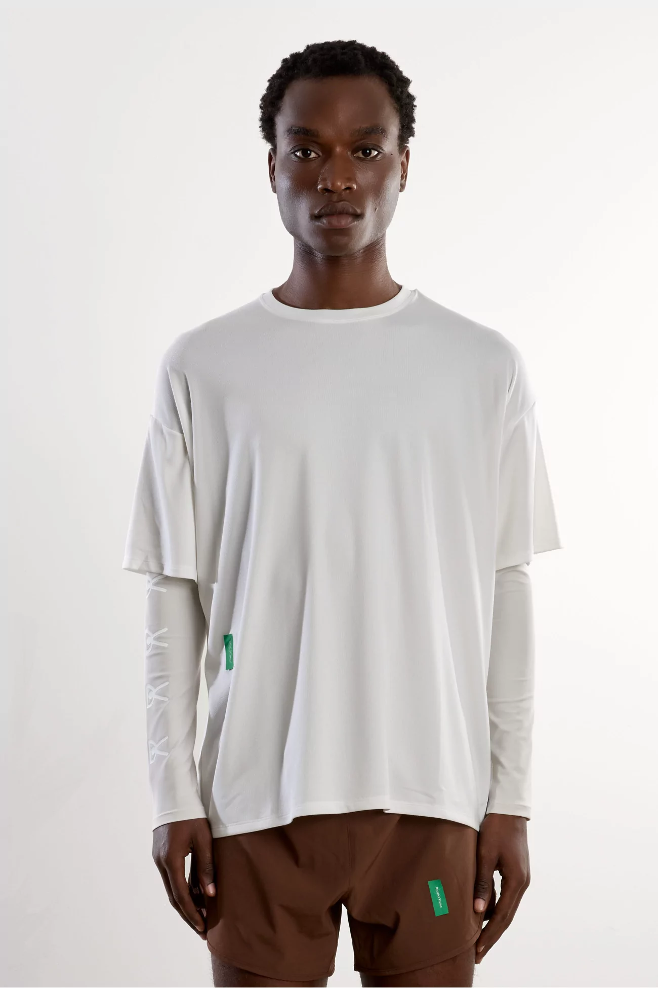 District Vision Compression Boxy Training Tee – Lunar White | Centre Commercial