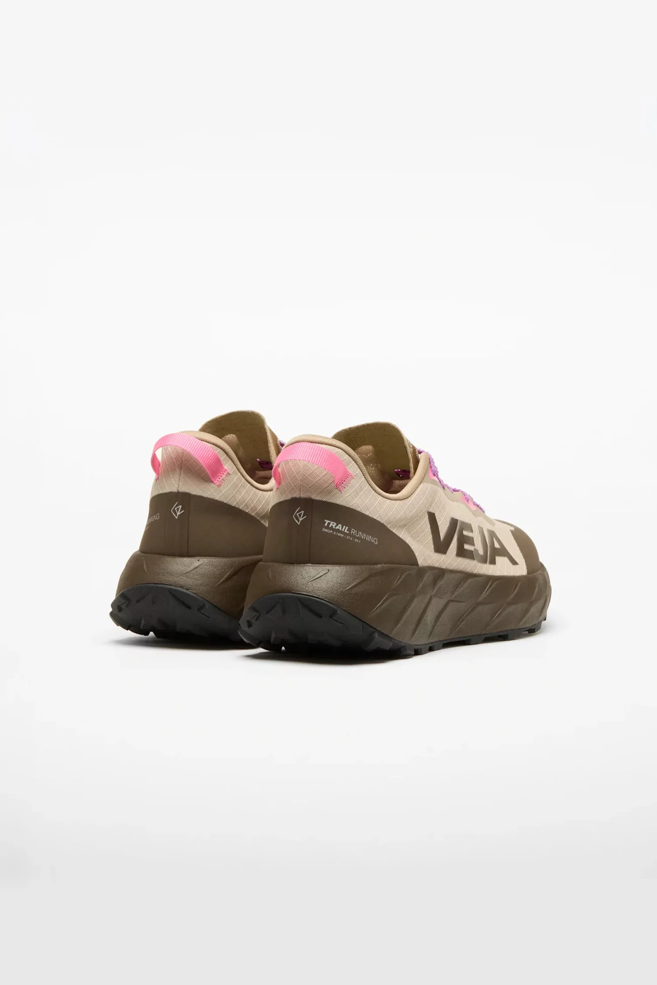 Harpie Trail VEJA – Almond Eagle | Centre Commercial