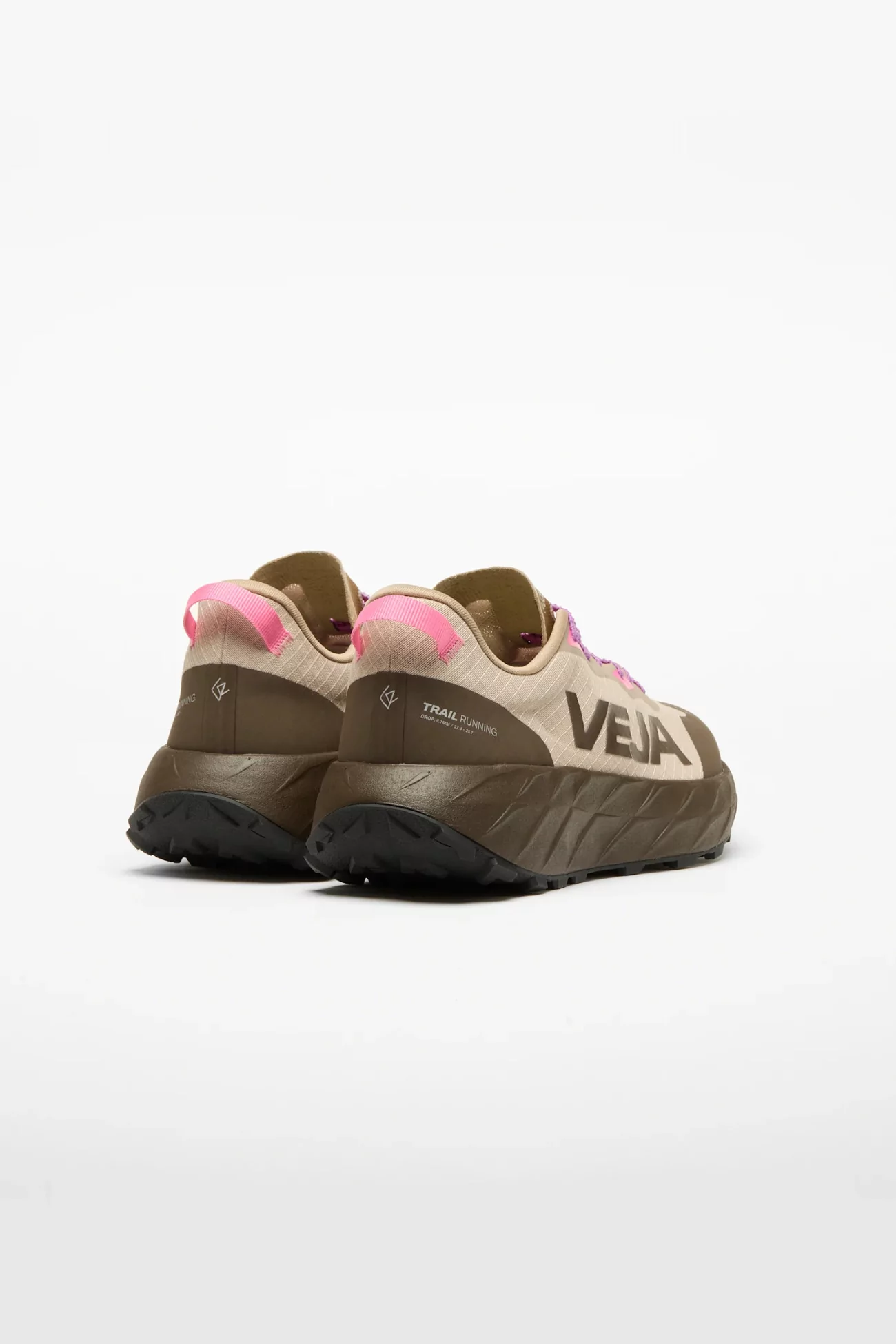 Harpie Trail VEJA – Almond Eagle | Centre Commercial