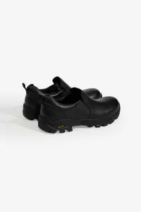 Non-Safety Slip-On Calfskin Shoes – Black | Centre Commercial
