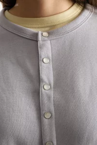 Cardigan Femme Pression Néo agnès b. – Plume | Centre Commercial