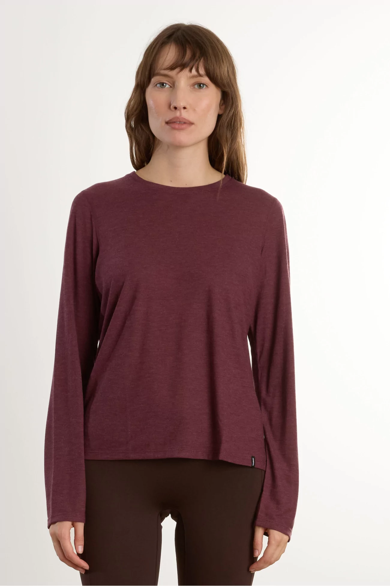 Patagonia Capilene Cool Trail Shirt Women – Berry Fig | Centre Commercial