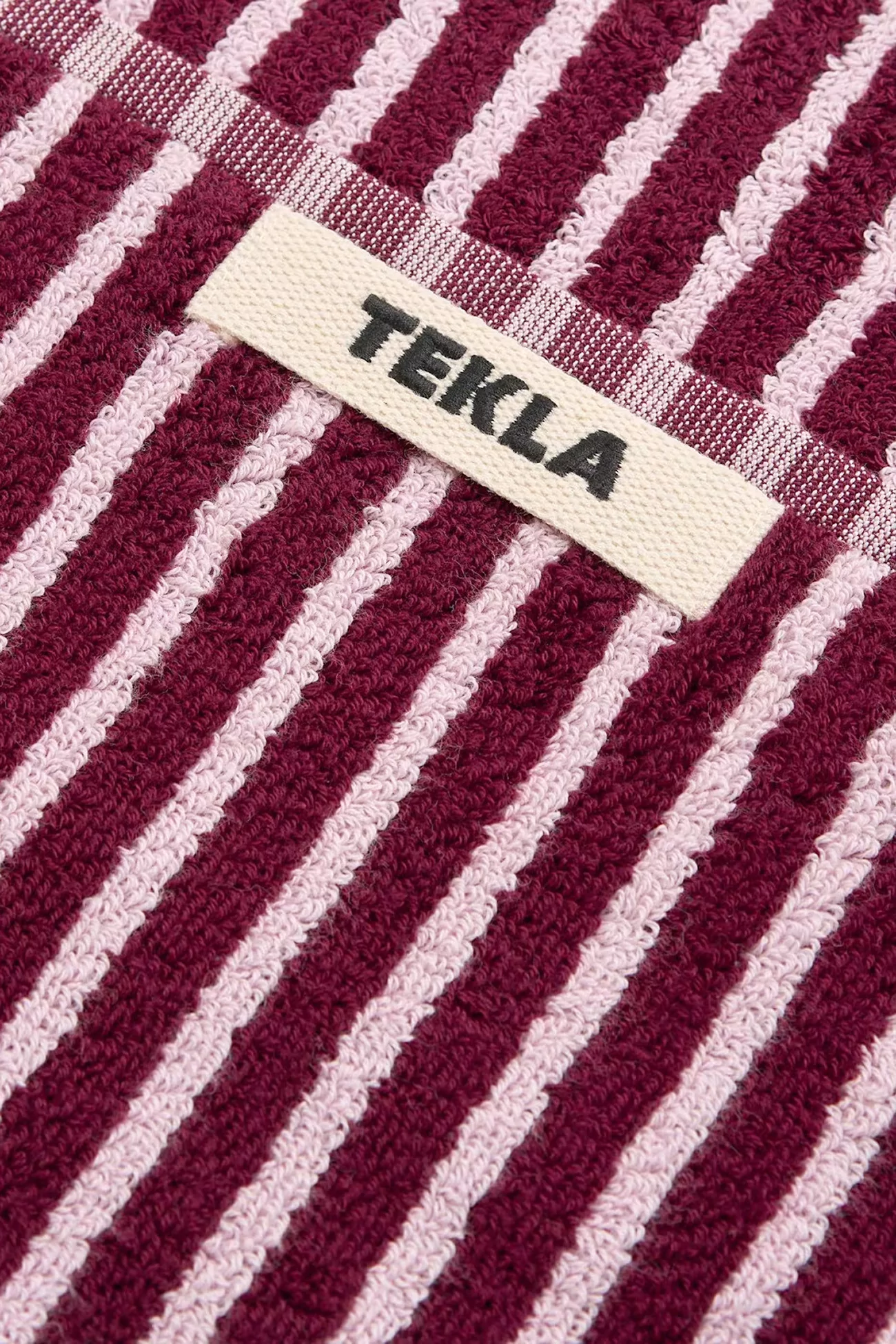 Drap de Bain Coton Bio Tekla – Red & Rose | Centre Commercial
