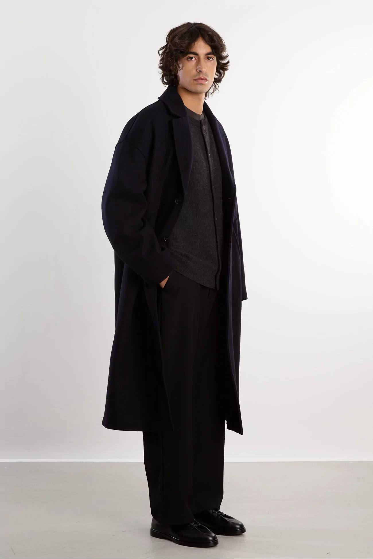 Fenté 125 Oversized Wool Coat – Dark Navy | Centre Commercial