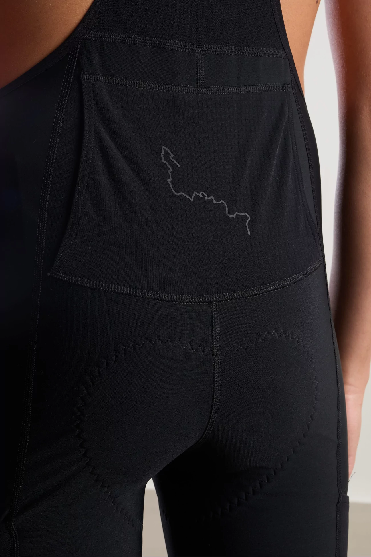 Albion Thermal Wind Pocket Bib Tights – Black | Centre Commercial