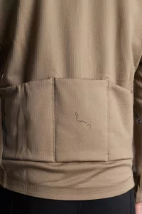 Albion Thermal Wind Cycling Jersey – Dark Sand | Centre Commercial
