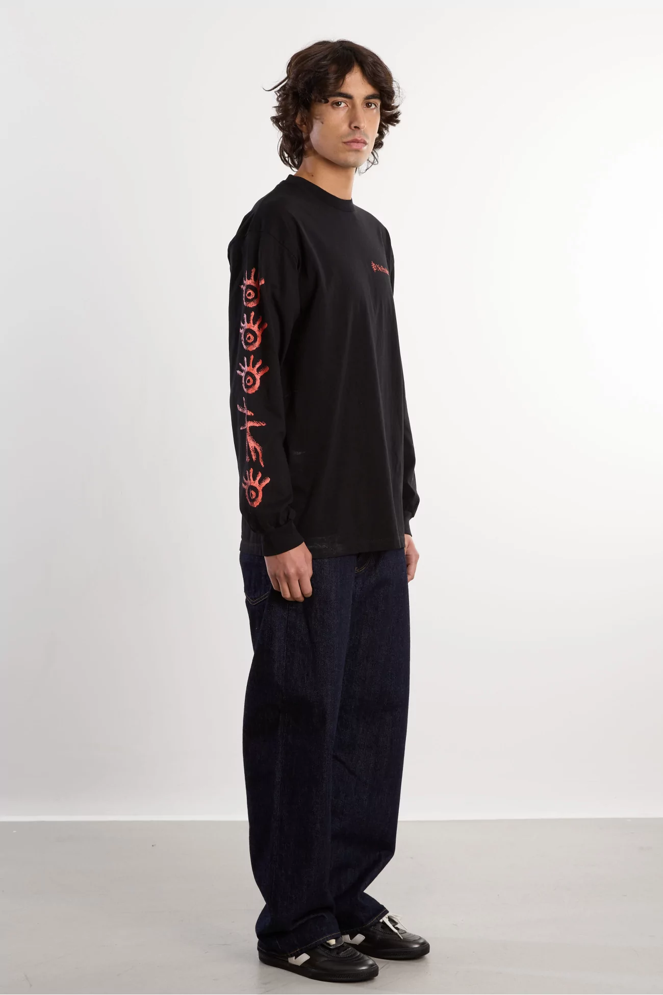 Ancient Findings Cotton Long Sleeve T-Shirt – Black | Centre Commercial