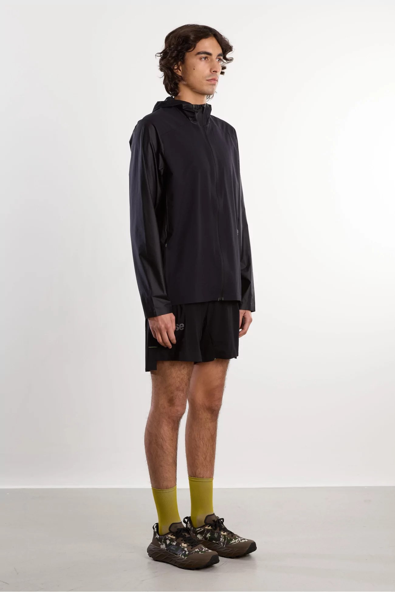 Veste Trail Homme WISE Thermalshell 222 – Black | Centre Commercial