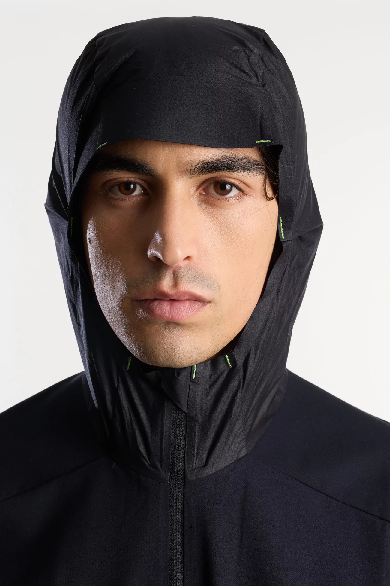 Veste Trail Homme WISE Thermalshell 222 – Black | Centre Commercial