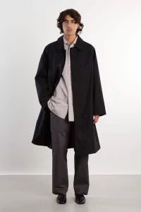 Nanamica 2L Gore-Tex Balmacaan Coat – Black | Centre Commercial