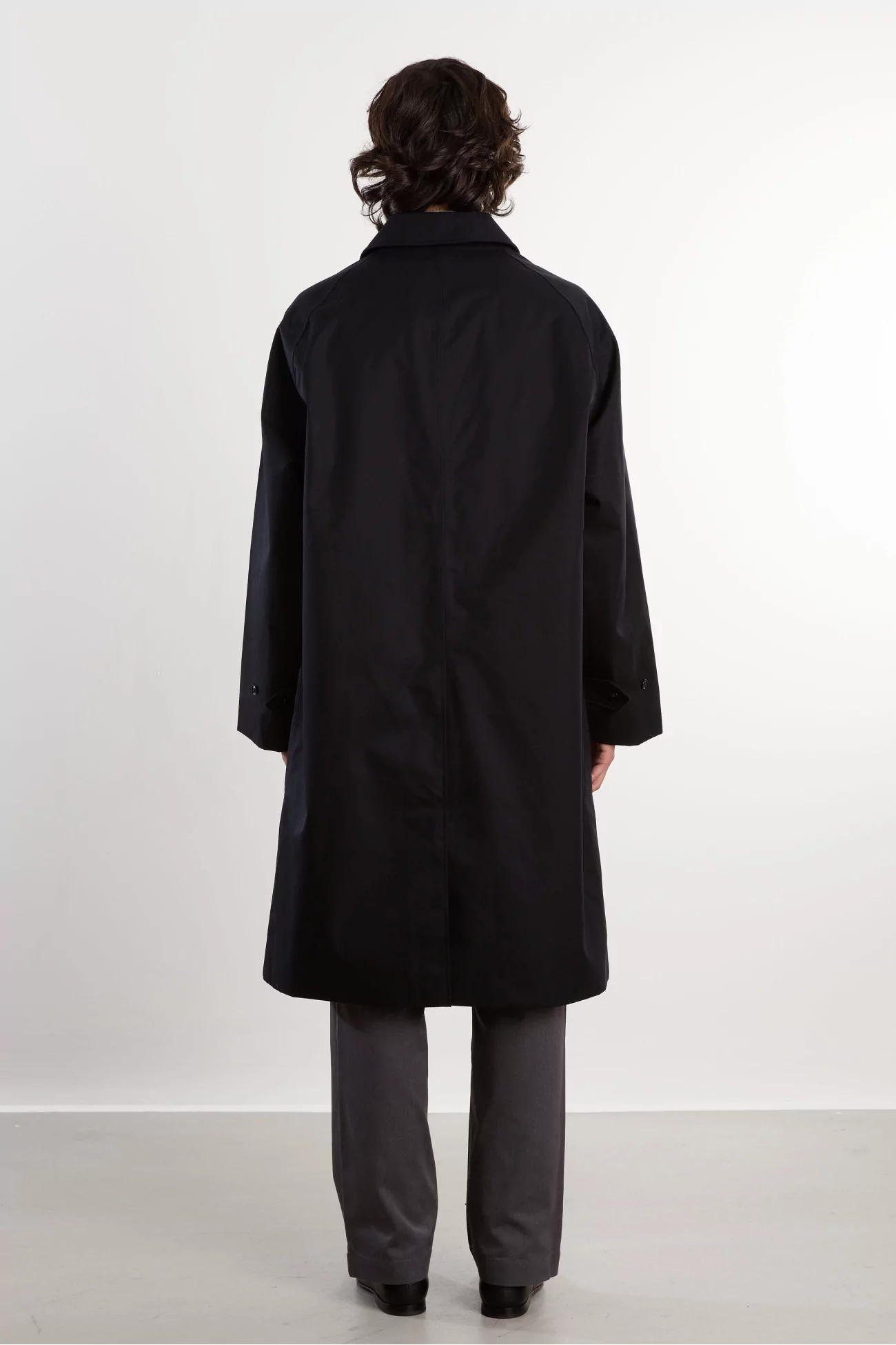 Nanamica 2L Gore-Tex Balmacaan Coat – Black | Centre Commercial