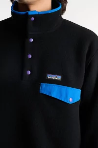 Patagonia LW Synch Snap-T Fleece – Black P6 Blue | Centre Commercial